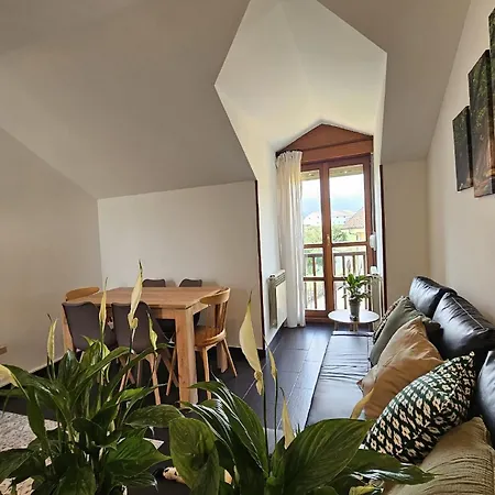 El Balcon Del Cuera De *